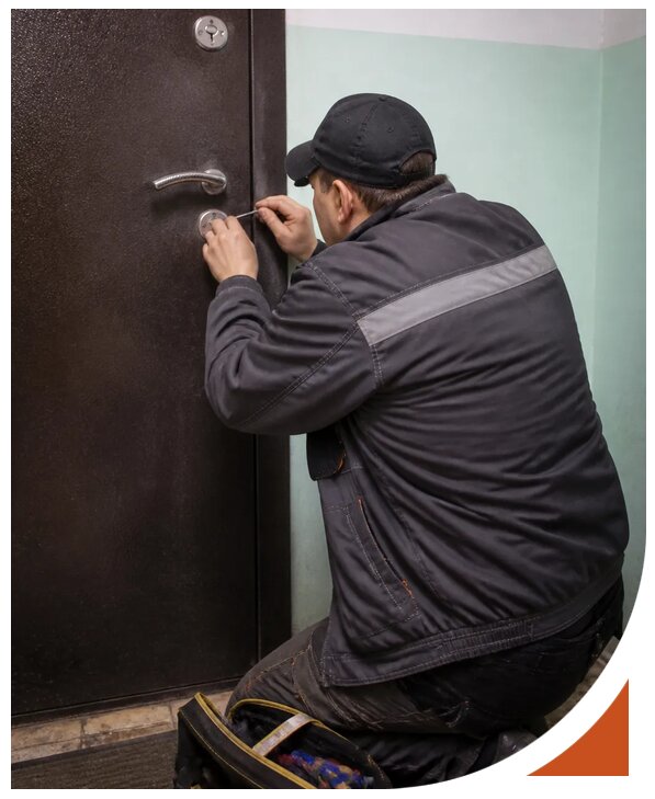 Профессиональное вскрытие замка железной двери в Карабулаке